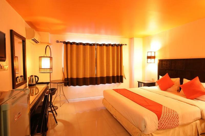 Oyo 126 Station House Hotel 2*